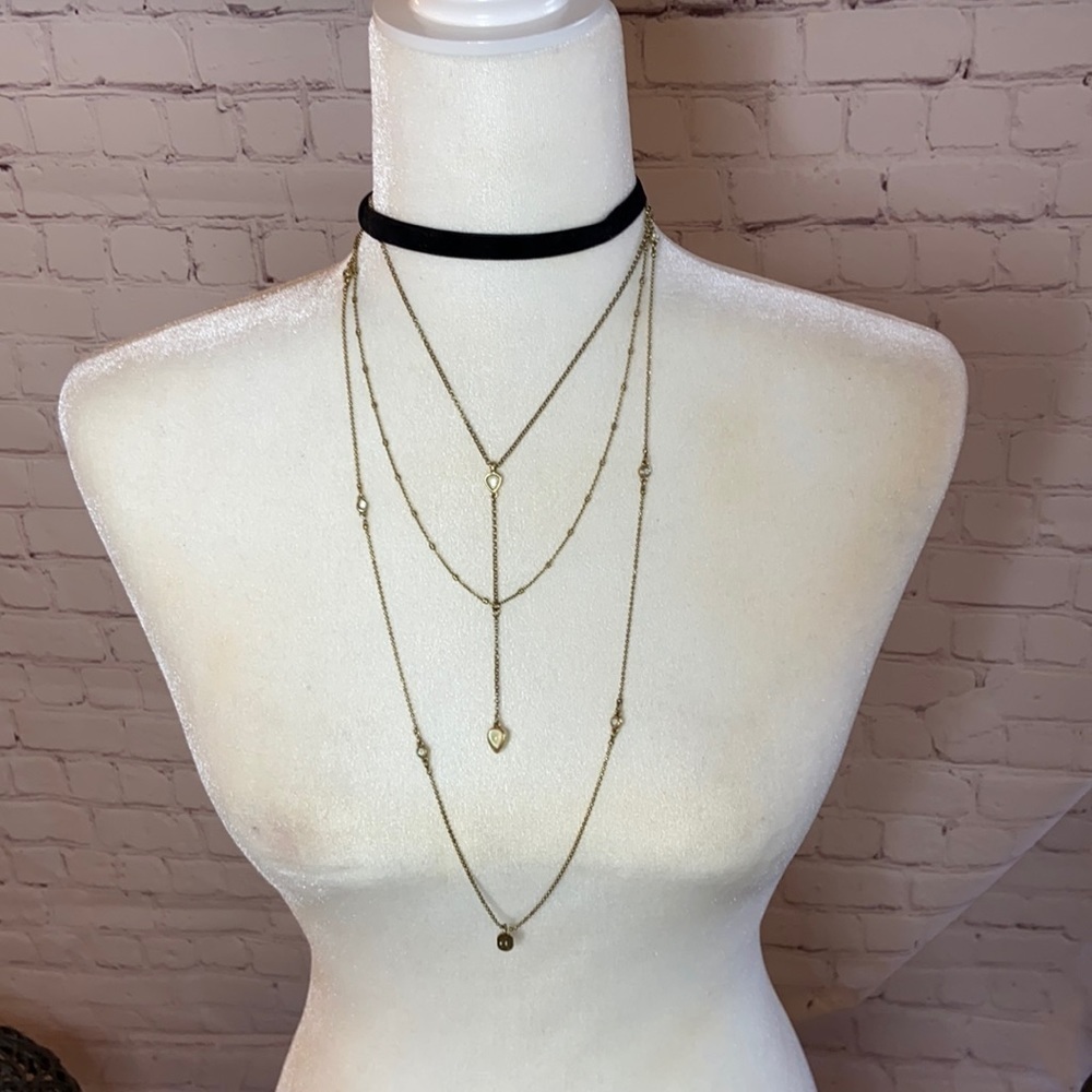 𝅺WOMEN’S Multi-chained women’s choker necklace